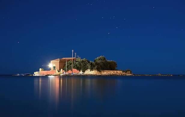 Отель Casa Maritri Locazione Turistica Марцамеми Экстерьер фото