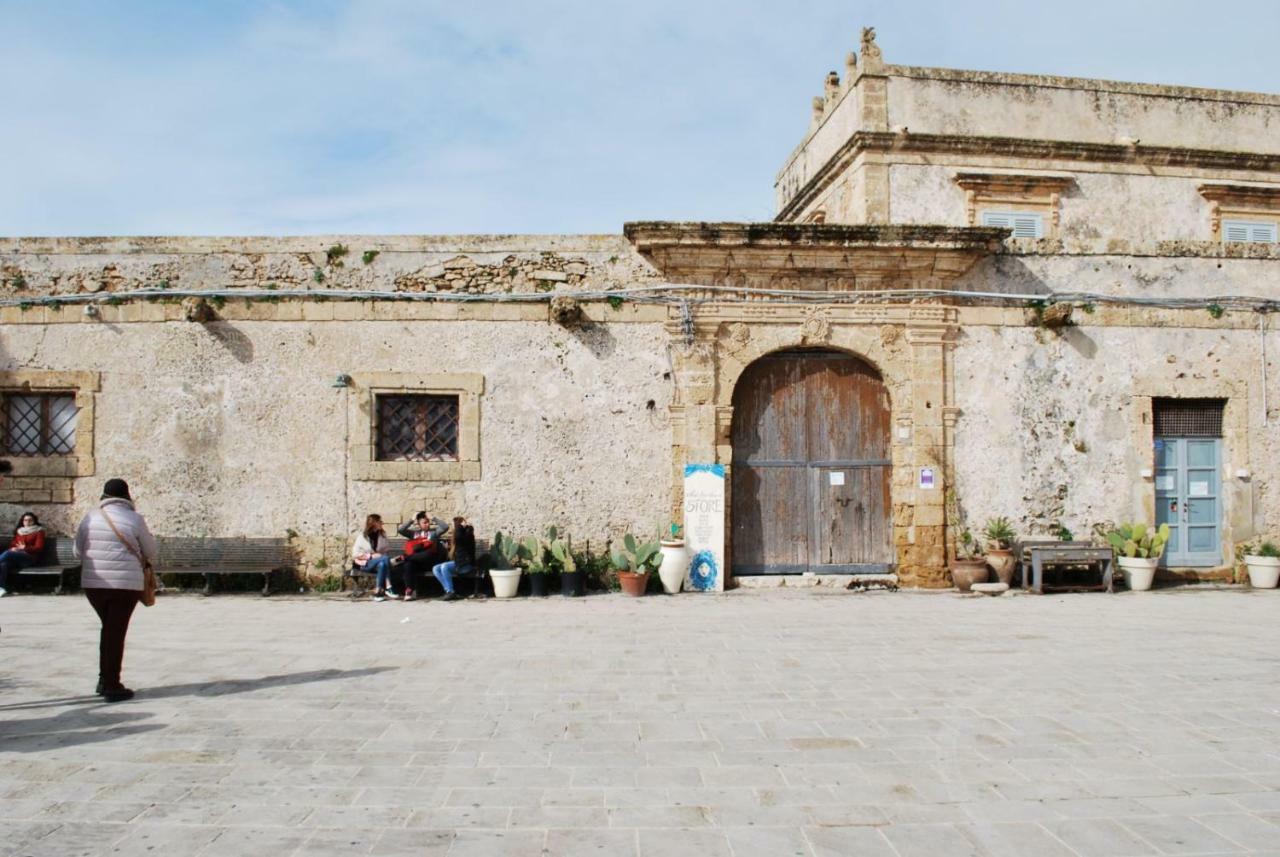 Отель Casa Maritri Locazione Turistica Марцамеми Экстерьер фото