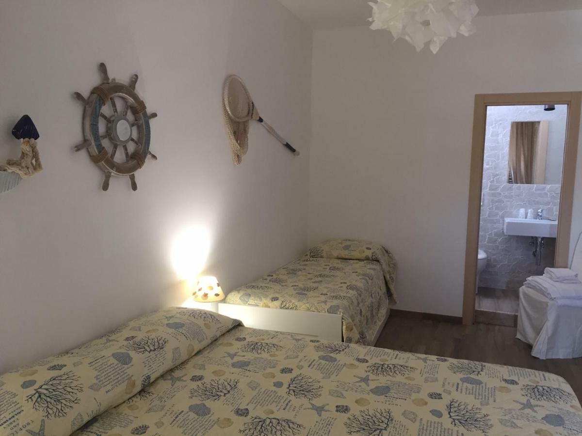 Отель Casa Maritri Locazione Turistica Марцамеми Экстерьер фото
